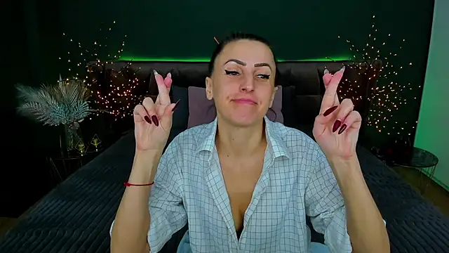 Rebecca Diamond online show from 02-18-25, 06:26