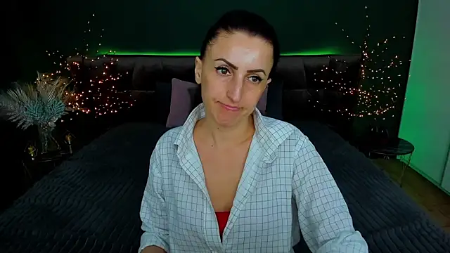 Rebecca Diamond online show from 03-05-25, 12:22