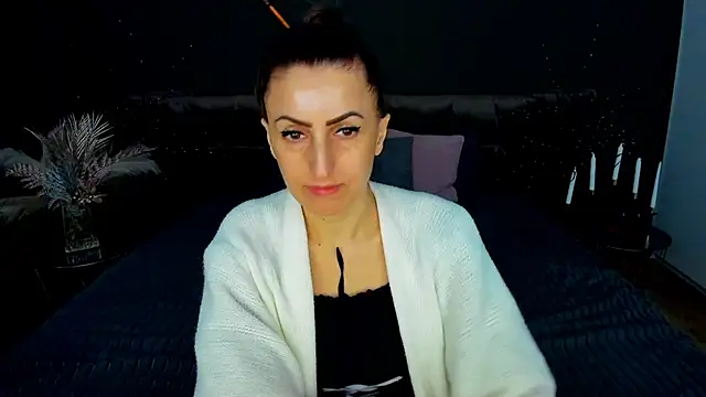 Rebecca Diamond online show from 02-10-26, 06:50