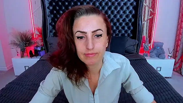 Snapshot of Rebecca_Diamond chatting on 05-11-26, 05:46 Rebecca Diamond online show from 05-11-26, 05:46