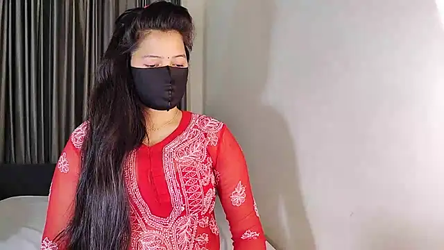 Snapshot of YourLovelyQueen chatting on 01-14-25, 07:21 YourLovelyQueen online show from 01-14-25, 07:21