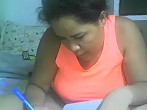 Snapshot of aleixane chatting on 02-07-25, 03:41 aleixane online show from 02-07-25, 03:41