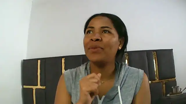 Snapshot of aleixane chatting on 09-11-25, 04:45 aleixane online show from 09-11-25, 04:45