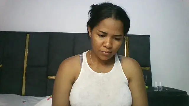 Snapshot of aleixane chatting on 11-02-25, 04:09 aleixane online show from 11-02-25, 04:09