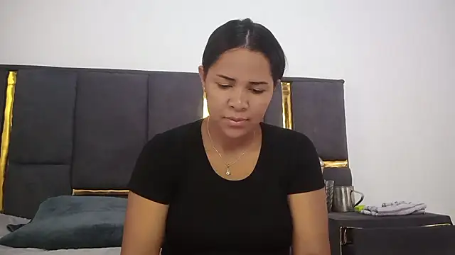 Snapshot of aleixane chatting on 11-17-25, 06:19 aleixane online show from 11-17-25, 06:19