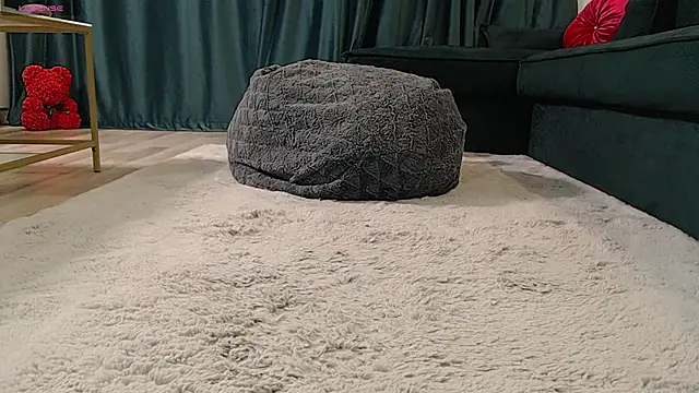 natasha-bigas online show from 11-04-25, 09:36