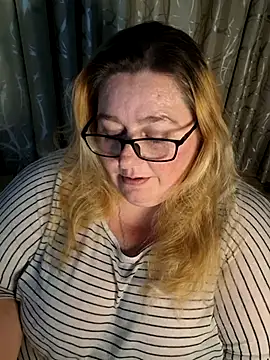 Iceprincess2bad4u online show from 05-27-26, 06:27