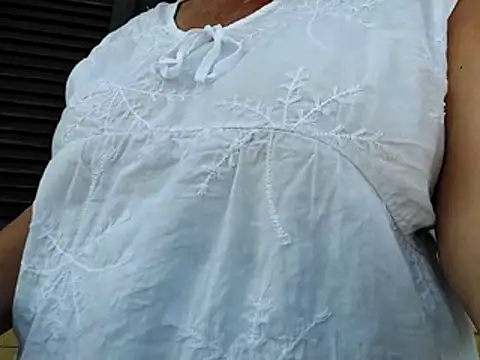 Snapshot of La_Vedova_Allegra chatting on 06-25-26, 03:27 La Vedova Allegra online show from 06-25-26, 03:27