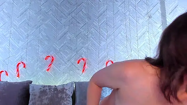 Snapshot of EvaBarsa_ chatting on 12-18-24, 03:15 EvaBarsa online show from 12-18-24, 03:15