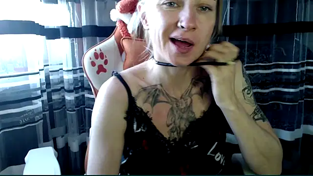 cold lollipop online show from 05-06-26, 06:08