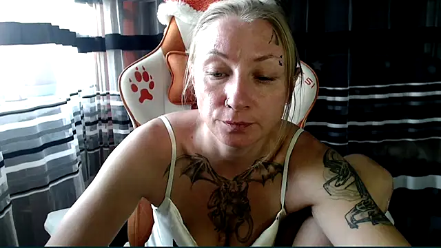 cold lollipop online show from 07-31-26, 07:19