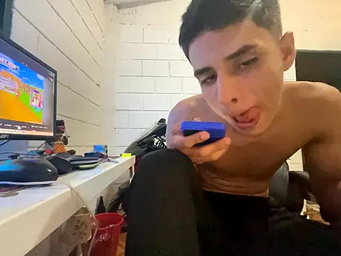 Max TheHorseDick online show from 10-23-25, 03:50