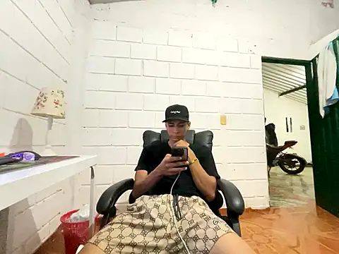 Max TheHorseDick online show from 11-23-25, 02:00