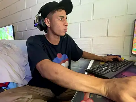 Max TheHorseDick online show from 01-14-26, 04:40