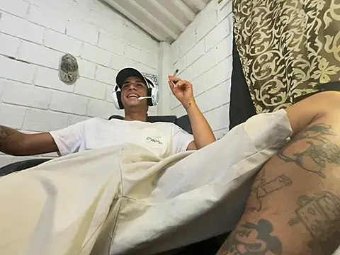 Max TheHorseDick online show from 07-29-26, 02:21