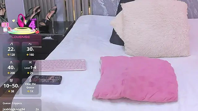 Nyakimgold online show from 03-18-25, 04:04