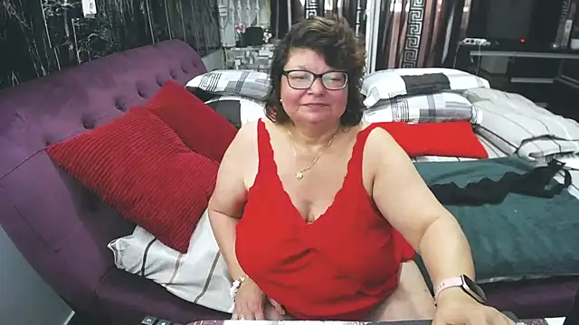 SweetMommaX online show from 06-15-26, 01:57