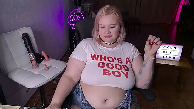 Snapshot of MargotGrey chatting on 04-30-26, 08:57 MargotGrey online show from 04-30-26, 08:57