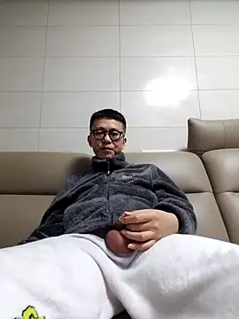 Snapshot of Ssk10N chatting on 02-06-25, 05:19 Ssk10N online show from 02-06-25, 05:19