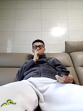 Snapshot of Ssk10N chatting on 02-06-25, 11:26 Ssk10N online show from 02-06-25, 11:26