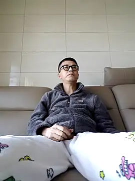 Snapshot of Ssk10N chatting on 02-08-25, 02:04 Ssk10N online show from 02-08-25, 02:04