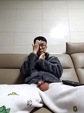 Snapshot of Ssk10N chatting on 02-08-25, 05:08 Ssk10N online show from 02-08-25, 05:08