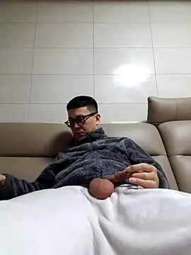 Snapshot of Ssk10N chatting on 02-10-25, 02:16 Ssk10N online show from 02-10-25, 02:16