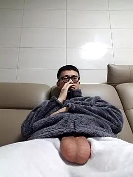 Snapshot of Ssk10N chatting on 02-15-25, 08:43 Ssk10N online show from 02-15-25, 08:43