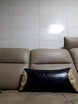 Snapshot of Ssk10N chatting on 02-23-25, 01:42 Ssk10N online show from 02-23-25, 01:42