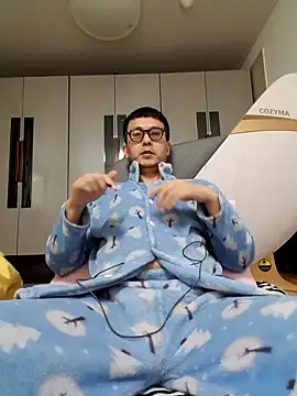 Snapshot of Ssk10N chatting on 02-26-25, 12:14 Ssk10N online show from 02-26-25, 12:14