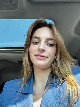 Snapshot of -AngelAri- chatting on 05-17-26, 09:17 -AngelAri- online show from 05-17-26, 09:17