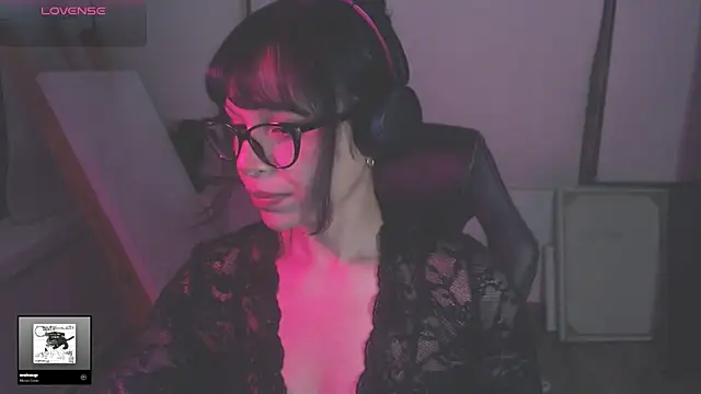 Snapshot of alien__show chatting on 03-06-26, 07:16 alien show online show from 03-06-26, 07:16