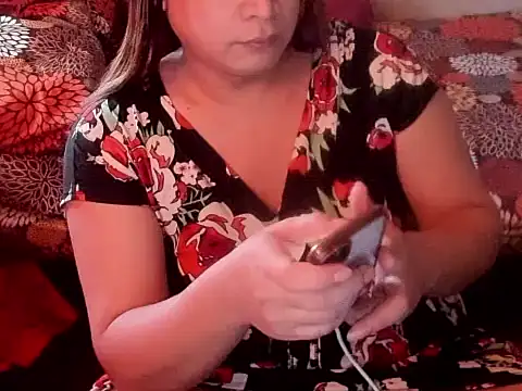 BEMYPROPERTYx online show from 12-19-25, 08:54