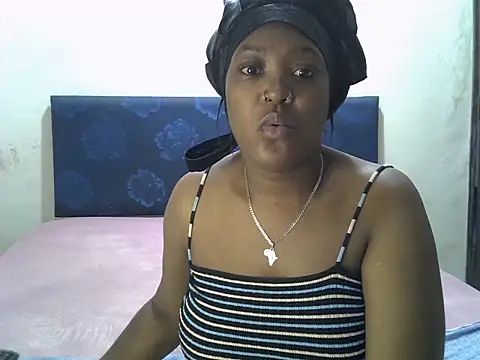 Snapshot of Spice202 chatting on 10-02-25, 06:37 Spice202 online show from 10-02-25, 06:37
