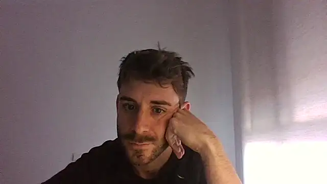 Snapshot of vargas90 chatting on 02-13-26, 10:44 vargas90 online show from 02-13-26, 10:44