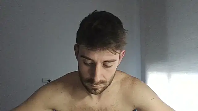 Snapshot of vargas90 chatting on 02-18-26, 12:56 vargas90 online show from 02-18-26, 12:56