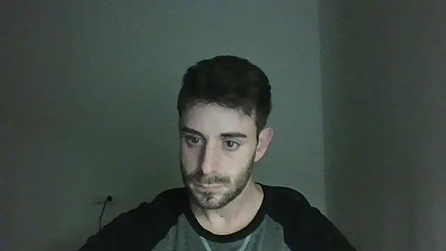 Snapshot of vargas90 chatting on 02-21-26, 12:11 vargas90 online show from 02-21-26, 12:11