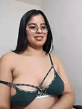 charlotte moineau online show from 02-07-25, 02:08