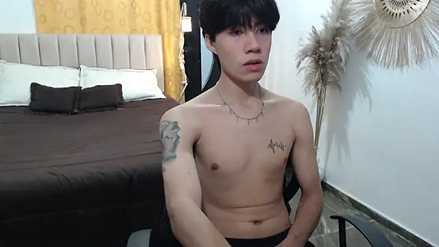 Elio-cam online show from 11-14-25, 03:16