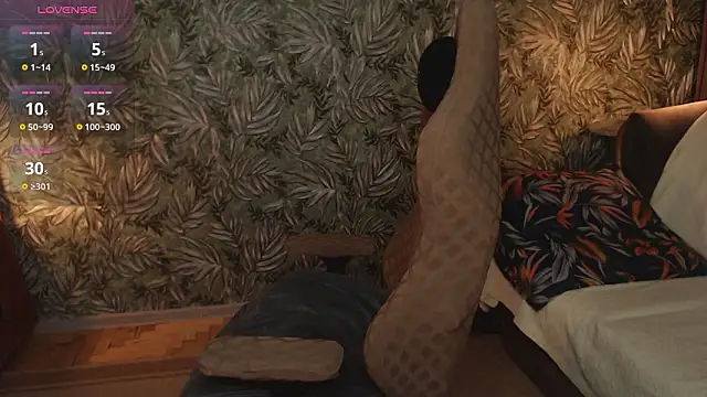 Snapshot of moi_sofi chatting on 02-19-26, 07:32 moi sofi online show from 02-19-26, 07:32