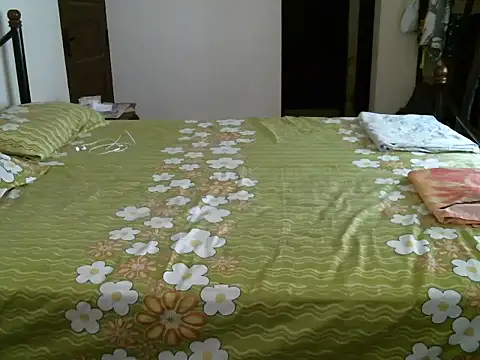 Snapshot of Slim_India chatting on 06-16-26, 05:32 Slim India online show from 06-16-26, 05:32