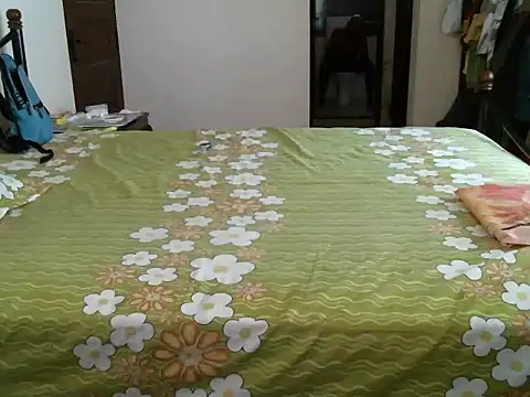 Snapshot of Slim_India chatting on 06-17-26, 05:21 Slim India online show from 06-17-26, 05:21