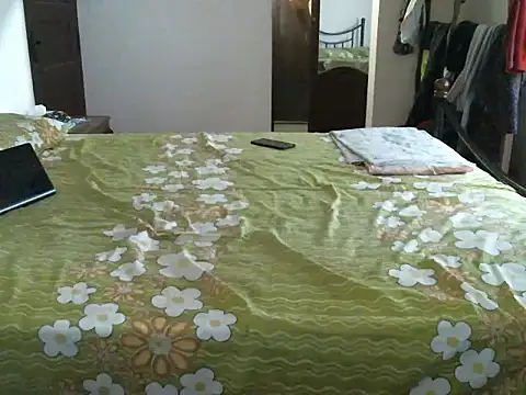 Snapshot of Slim_India chatting on 07-09-26, 01:20 Slim India online show from 07-09-26, 01:20