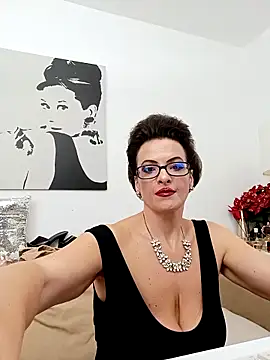 RebeccaNoble online show from 11-21-25, 08:07