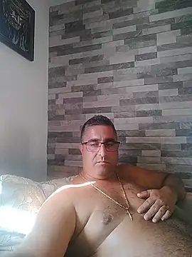 ADRIAN ADI40 online show from 08-02-26, 02:04