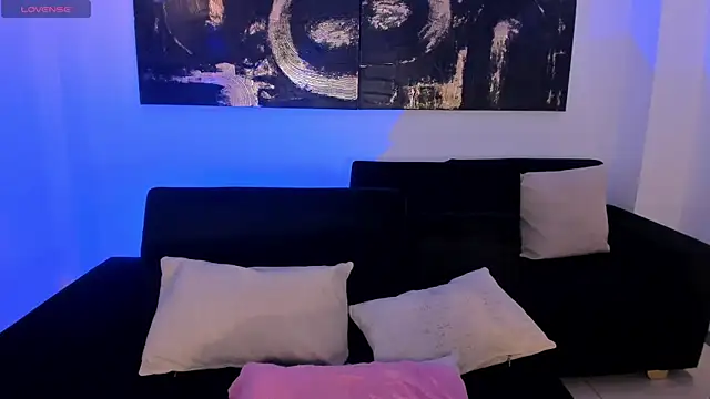 Snapshot of LindseyCox chatting on 02-07-25, 07:49 LindseyCox online show from 02-07-25, 07:49