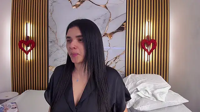 indi catalina online show from 04-16-26, 03:02