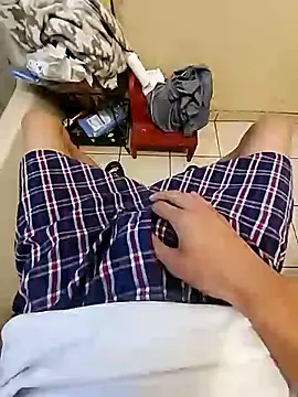 Bigstiffyuh online show from 10-25-25, 10:15