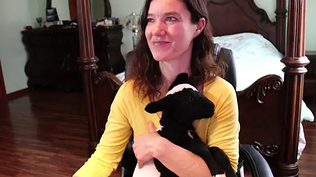 Snapshot of thornburyrose chatting on 03-03-25, 05:39 thornburyrose online show from 03-03-25, 05:39