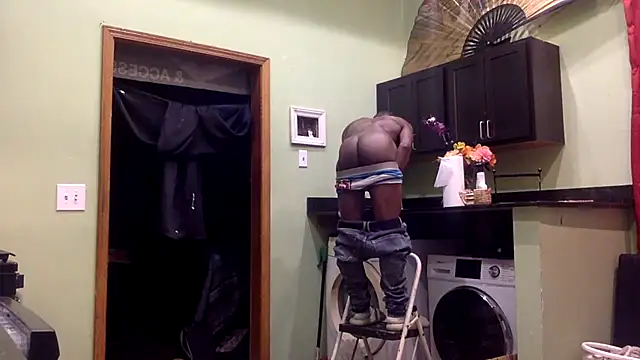 Maculine Stayr online show from 01-19-26, 02:48